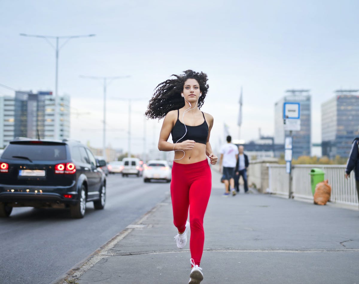 Hoe lang doe je over 5 km hardlopen? Duik in de wereld van harlopen Hoe lang doe je over 5 km hardlopen? Duik in de wereld van harlopen