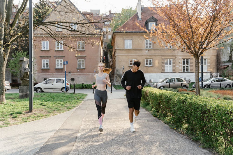 Hoe lang na eten hardlopen? Waarom timing belangrijk is!